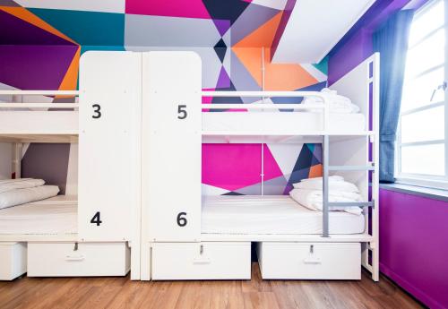 1 Bed in a 6-Bed Mixed Shared Dorm
