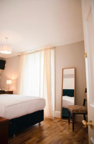 Double Room - Garden View