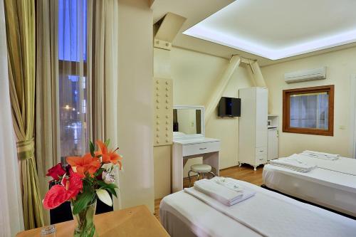 Economy Twin Room
