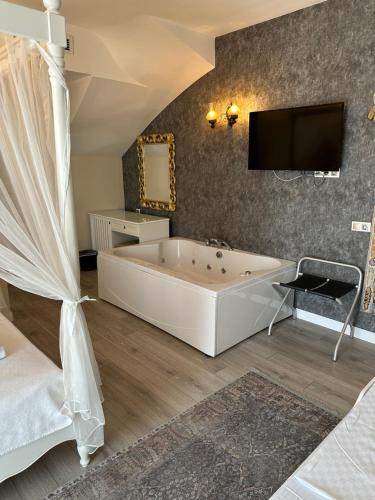 Premium Quadruple Room