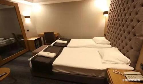 Economy Twin Room