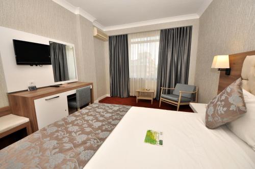 Deluxe Çift Kişilik veya İki Yataklı Oda