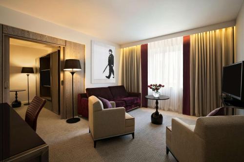 Terrace Suite with Lounge Access