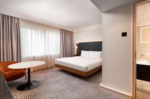 Premium King Room