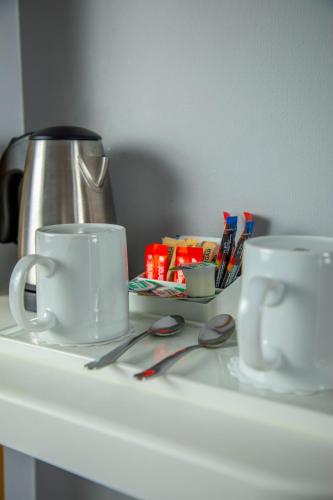 Standard Twin Room with Free Hot Breakfast