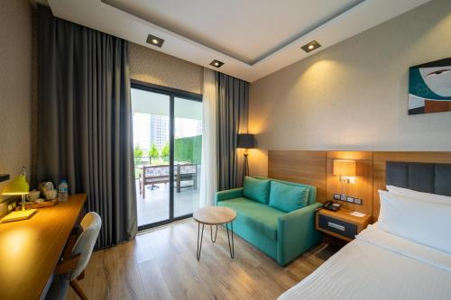 Standart King Oda - Çekyatlı, Balkonlu - Sigara İçilebilir