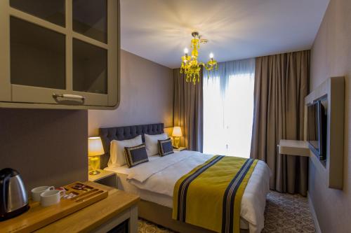 Economy Double or Twin Room (Basement)