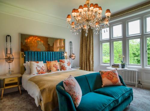 Magnificent Room