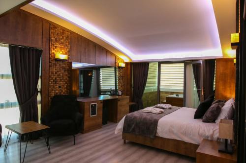 Suite with Balcony