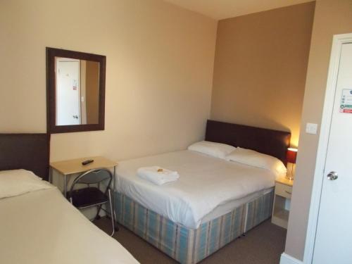 Triple Room with Private Bathroom
