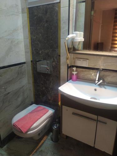 Twin Room with Private Bathroom