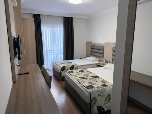 Standard Double/Two Beds Room - With Balcony