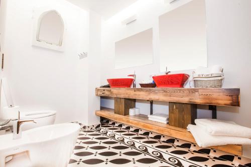Double Room with Balcony and Sea View