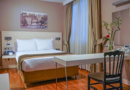 Economy Double or Twin Room