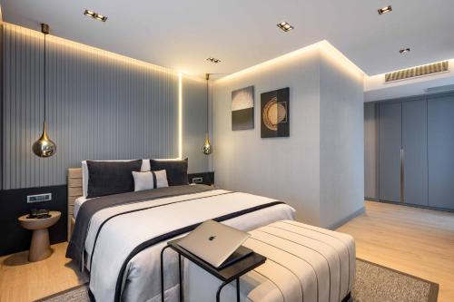 Sea View Deluxe Deluxe Room