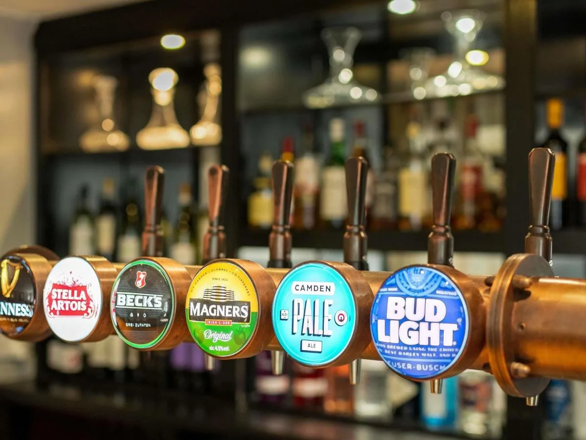 Mercure Salisbury White Hart Hotel & Apartments