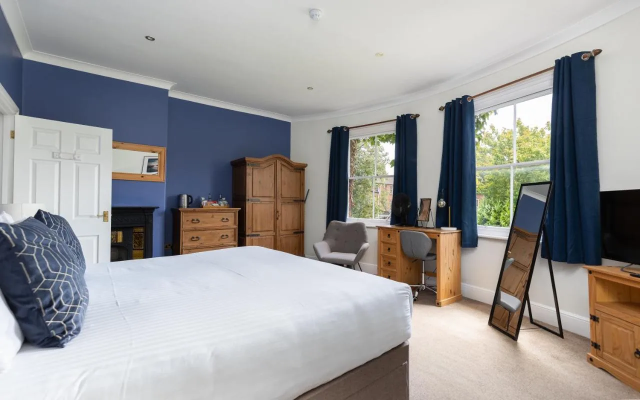 Hewitt’s Restaurant & Rooms