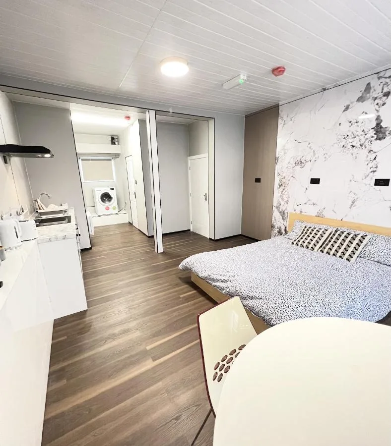 OYO Welsh Holiday Accommodation – Modern Stay