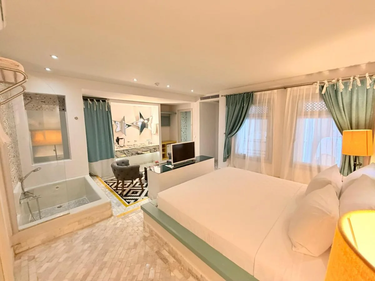 Marge Hotel Adult Only 12 plus