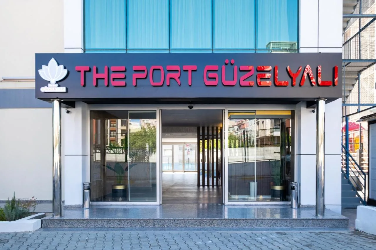 The Port Güzelyalı