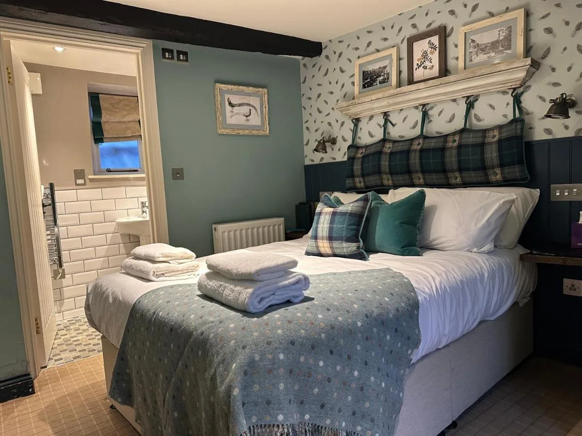 The Golden Pheasant Inn