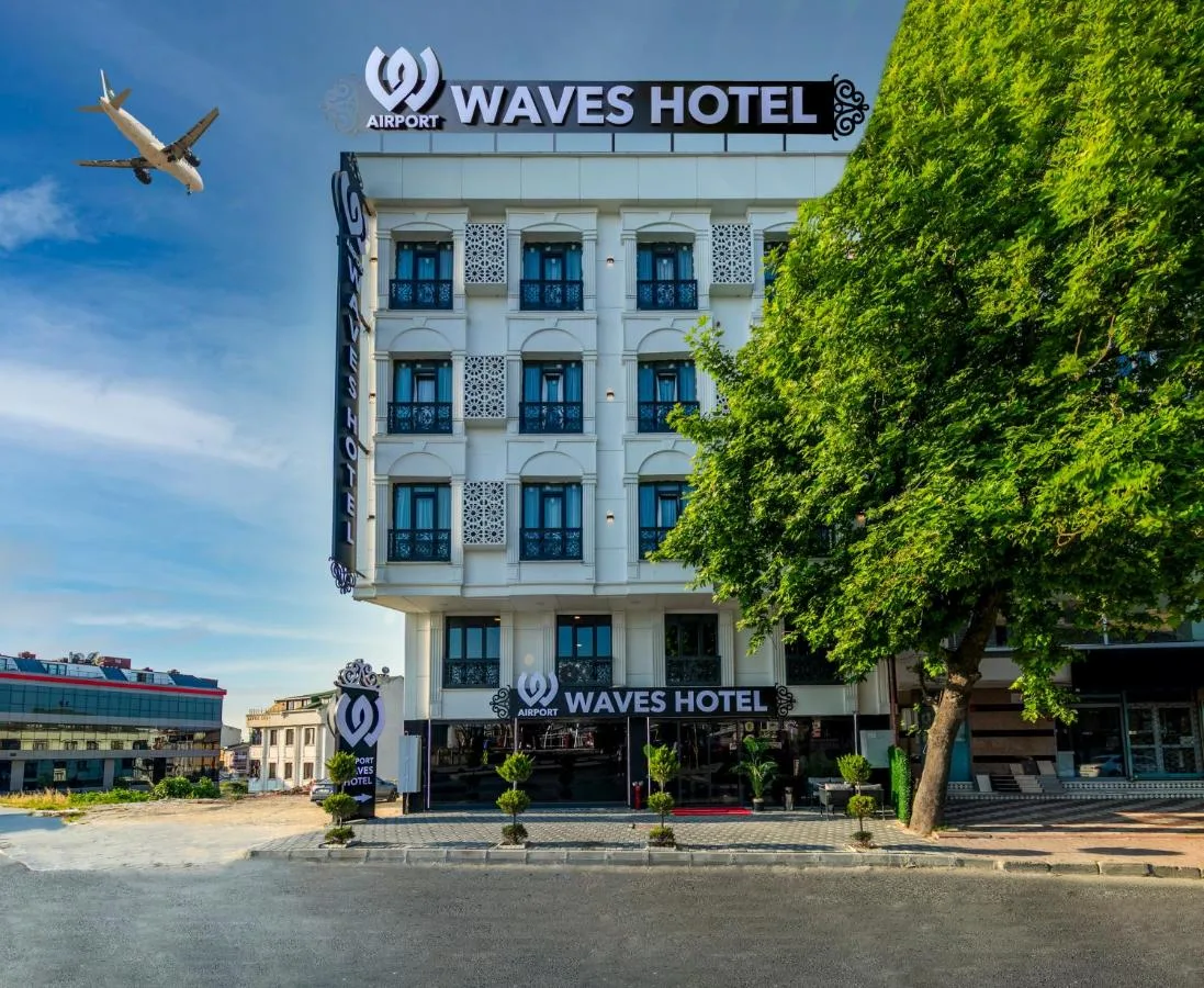 Airport Waves Hotel