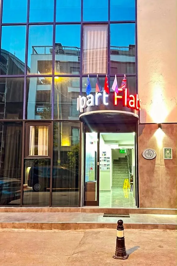 Upart Flats by REFE