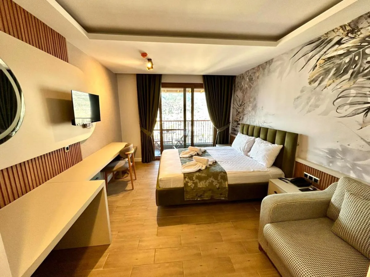 Castello By Mediterra Hotel