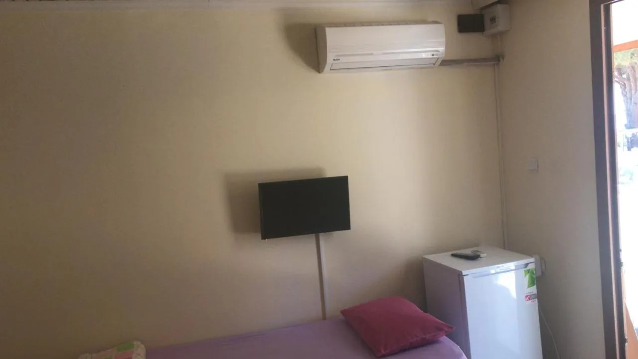 EBAY BEACH OTEl