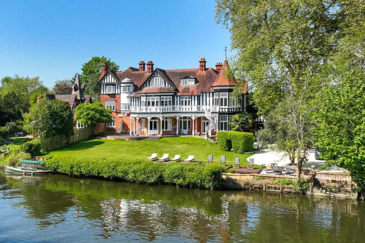River Arts Club