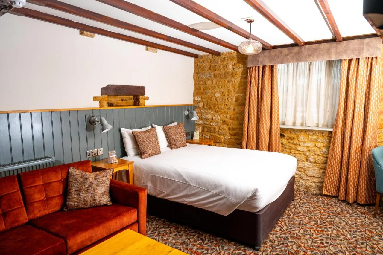 Red Lion Hotel by Greene King Inns