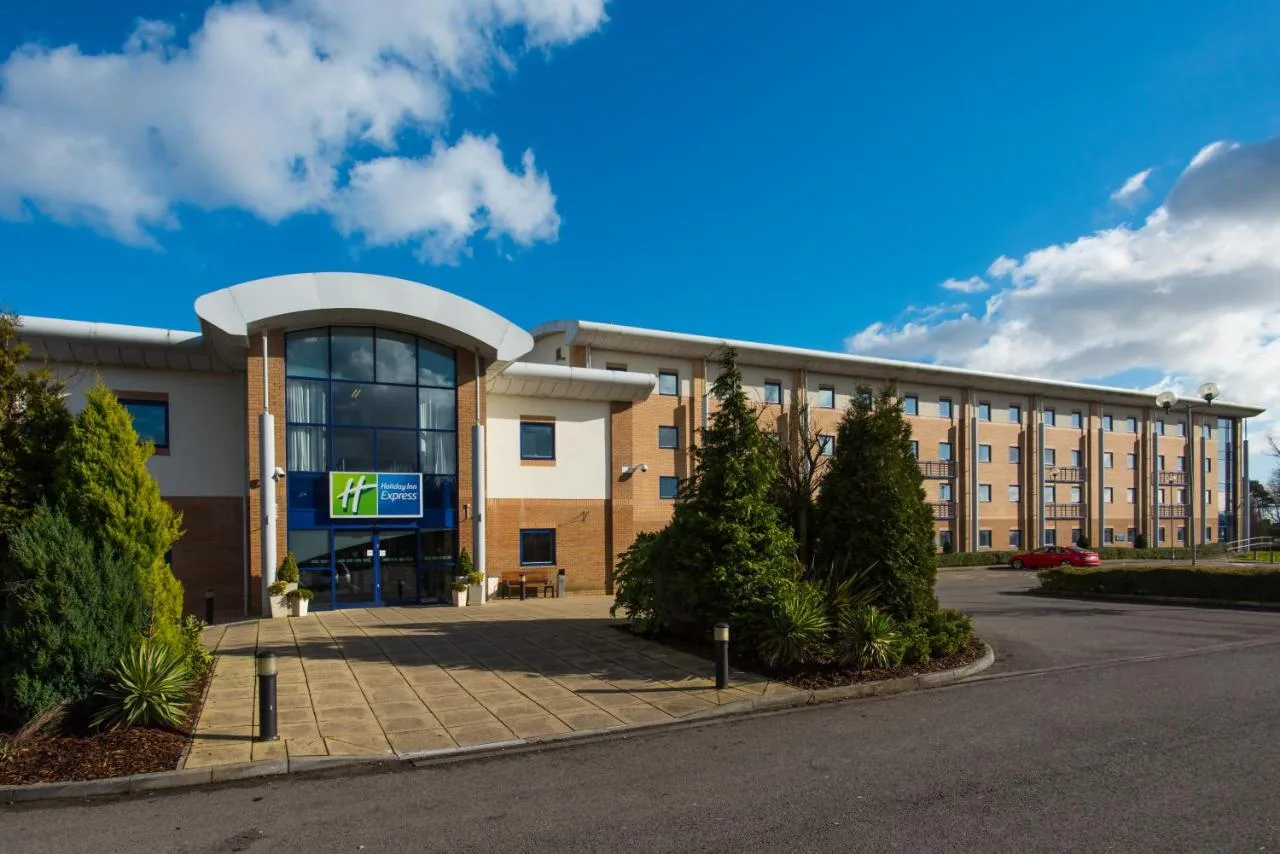 Holiday Inn Express Newport by IHG