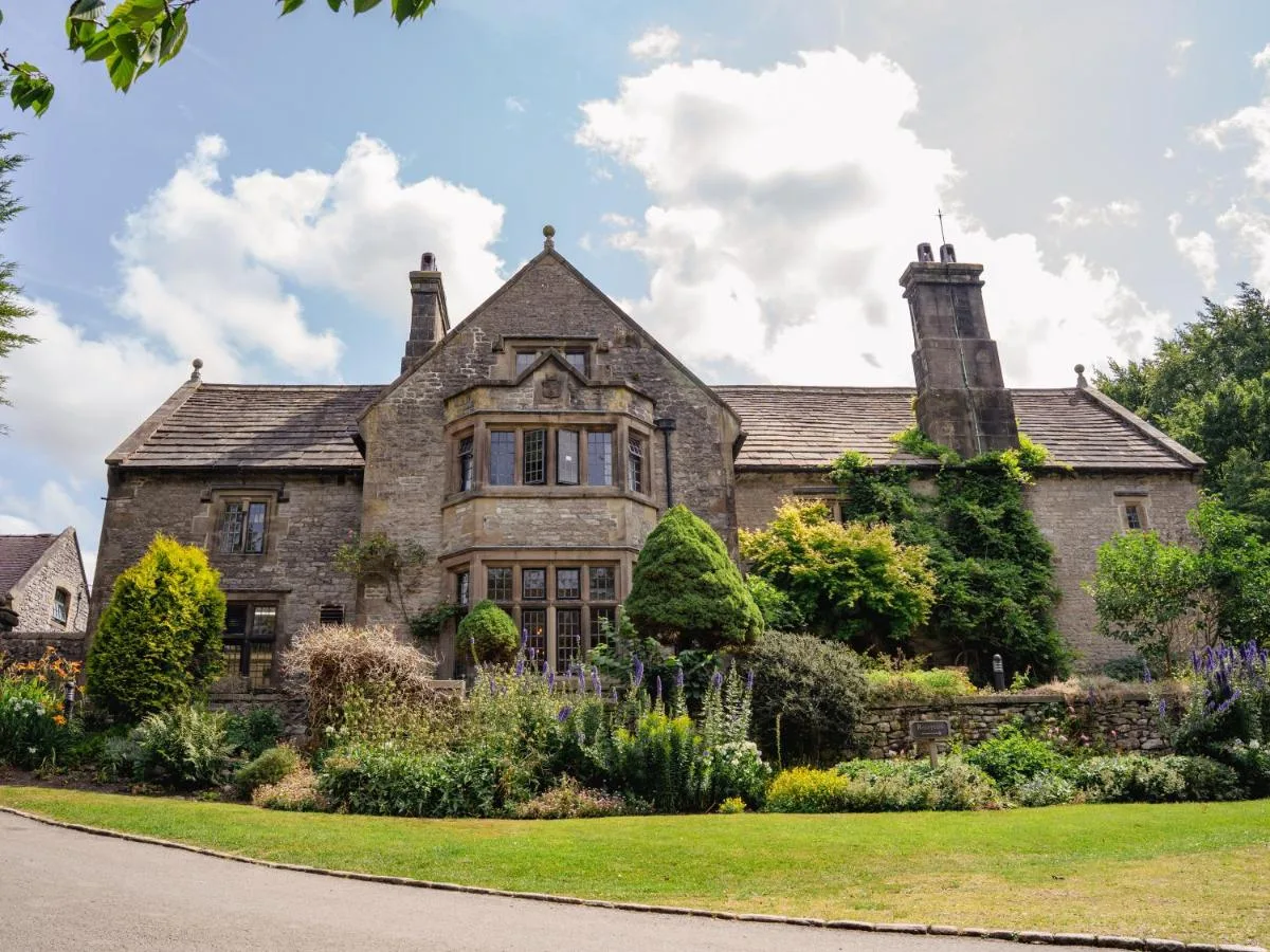 YHA Hartington Hall