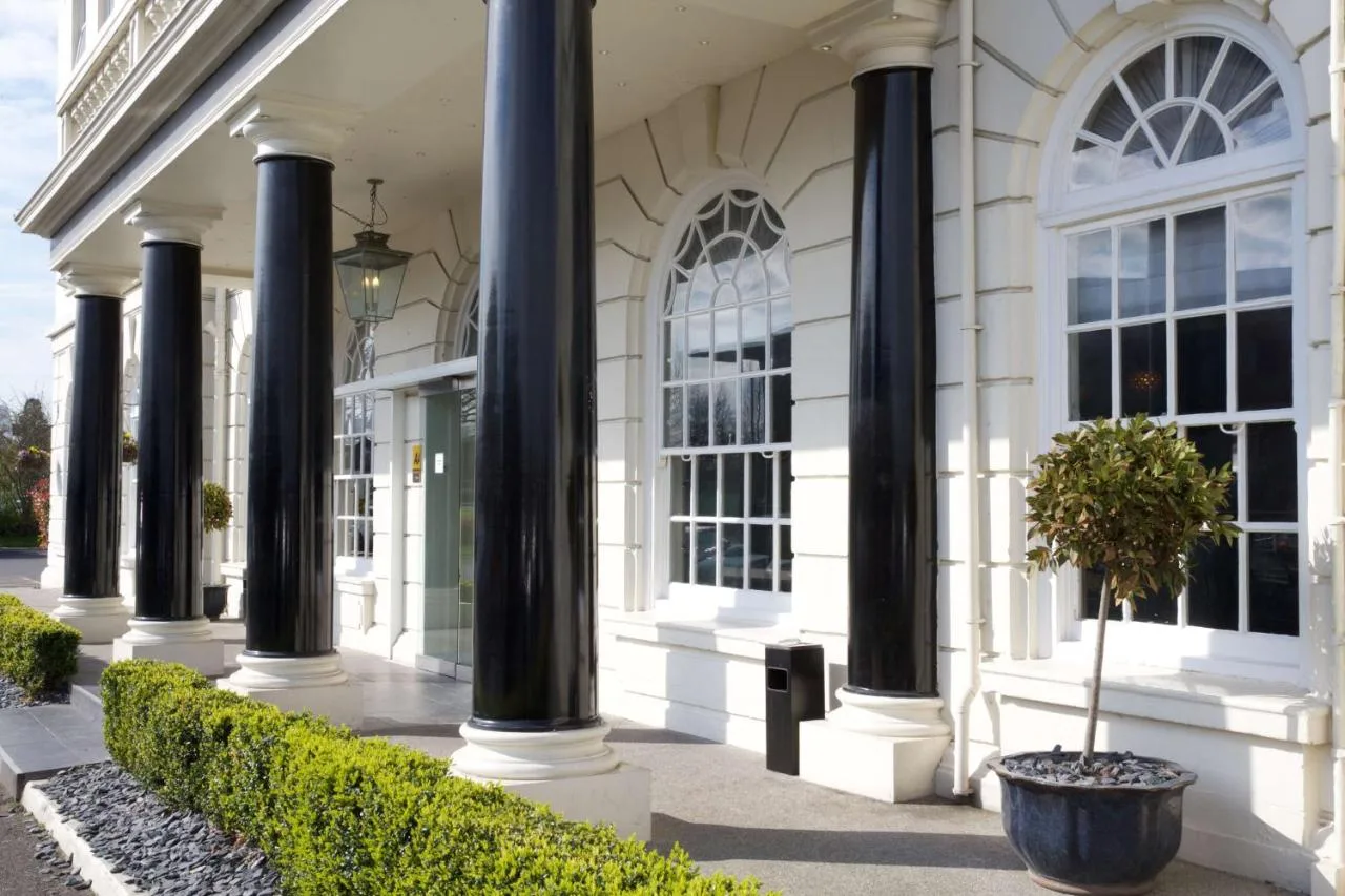 London Croydon Aerodrome Hotel By Sunday