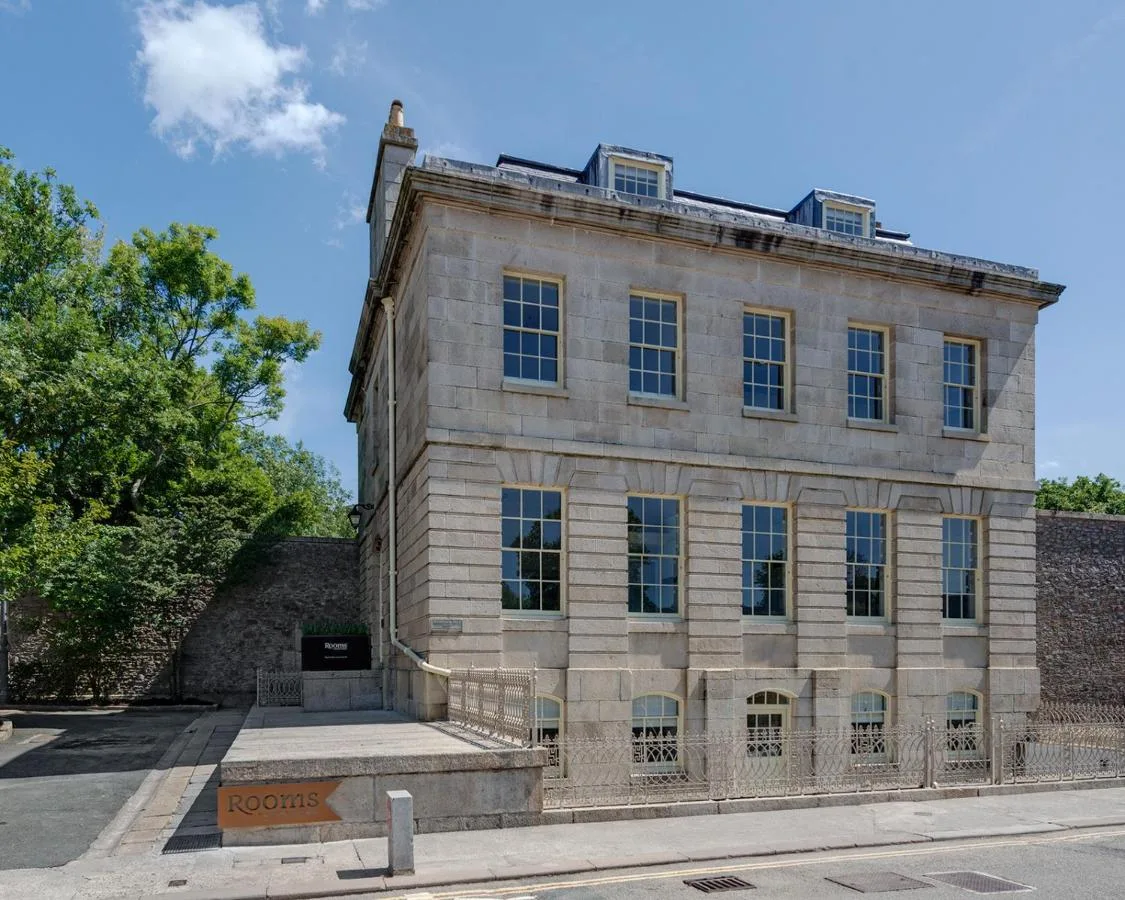Admiral’s House by Maison Pierre
