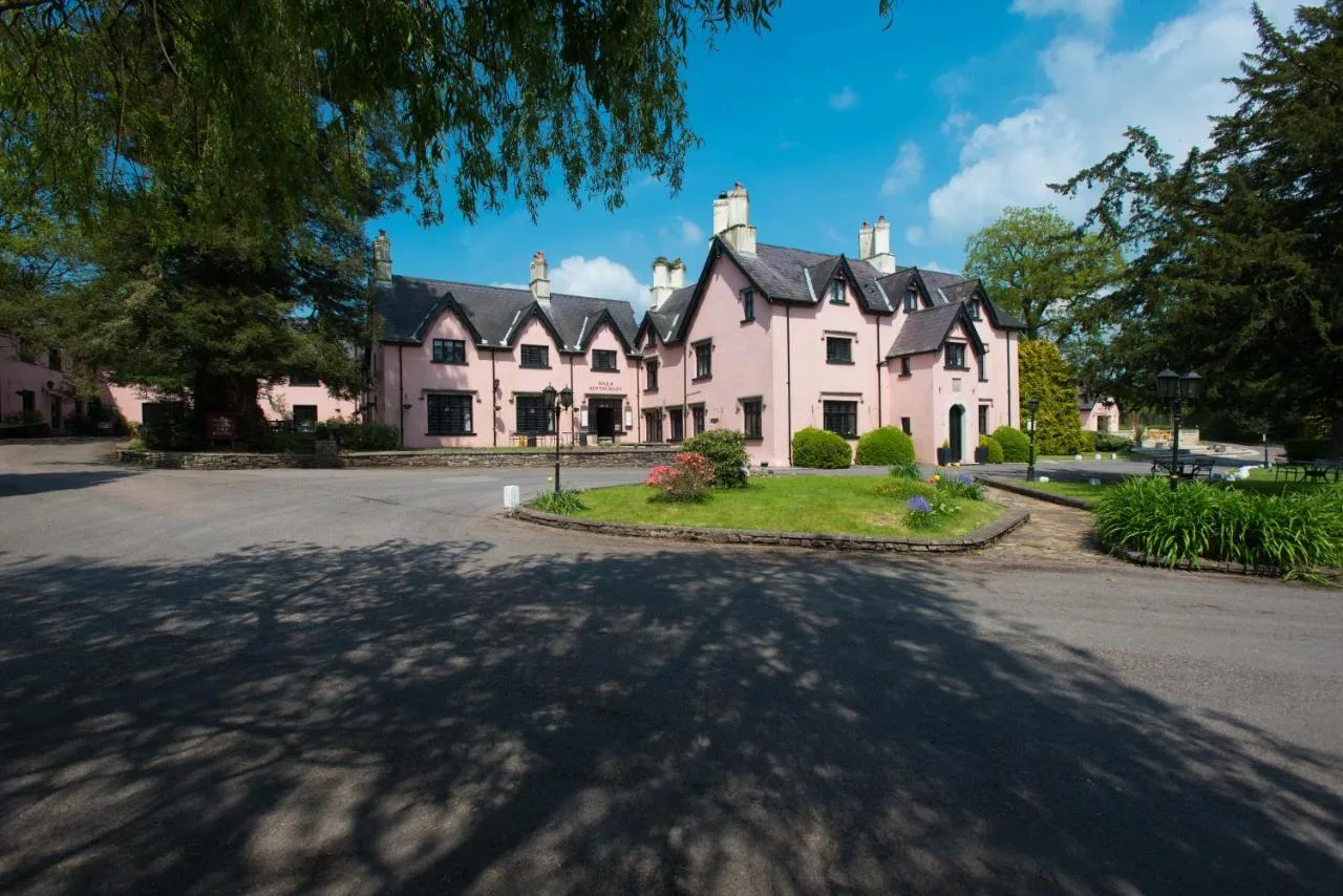 Cwrt Bleddyn Hotel & Spa