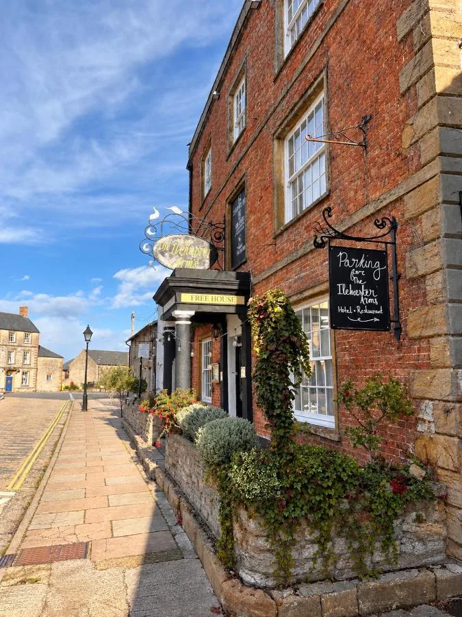 The Ilchester Arms Hotel, Ilchester Somerset