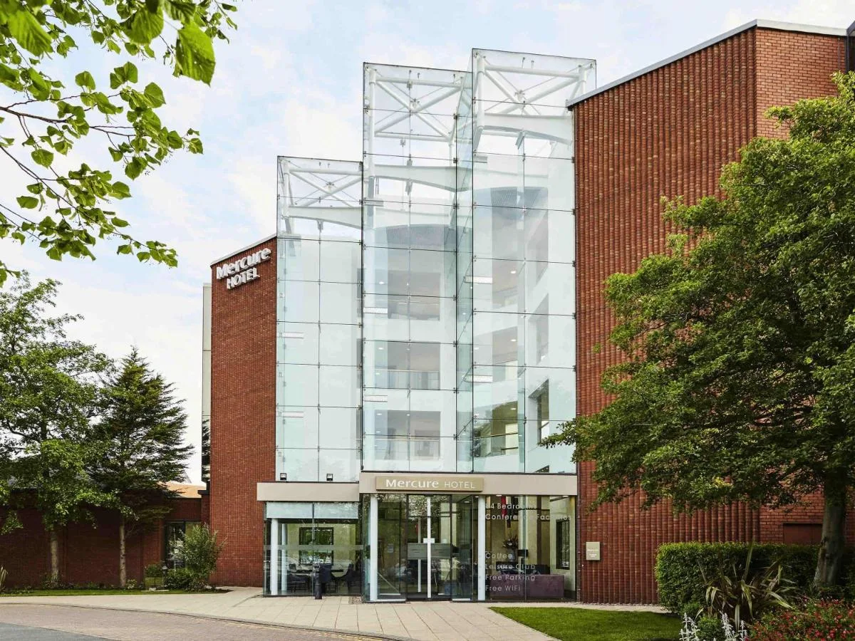 Mercure St Helens