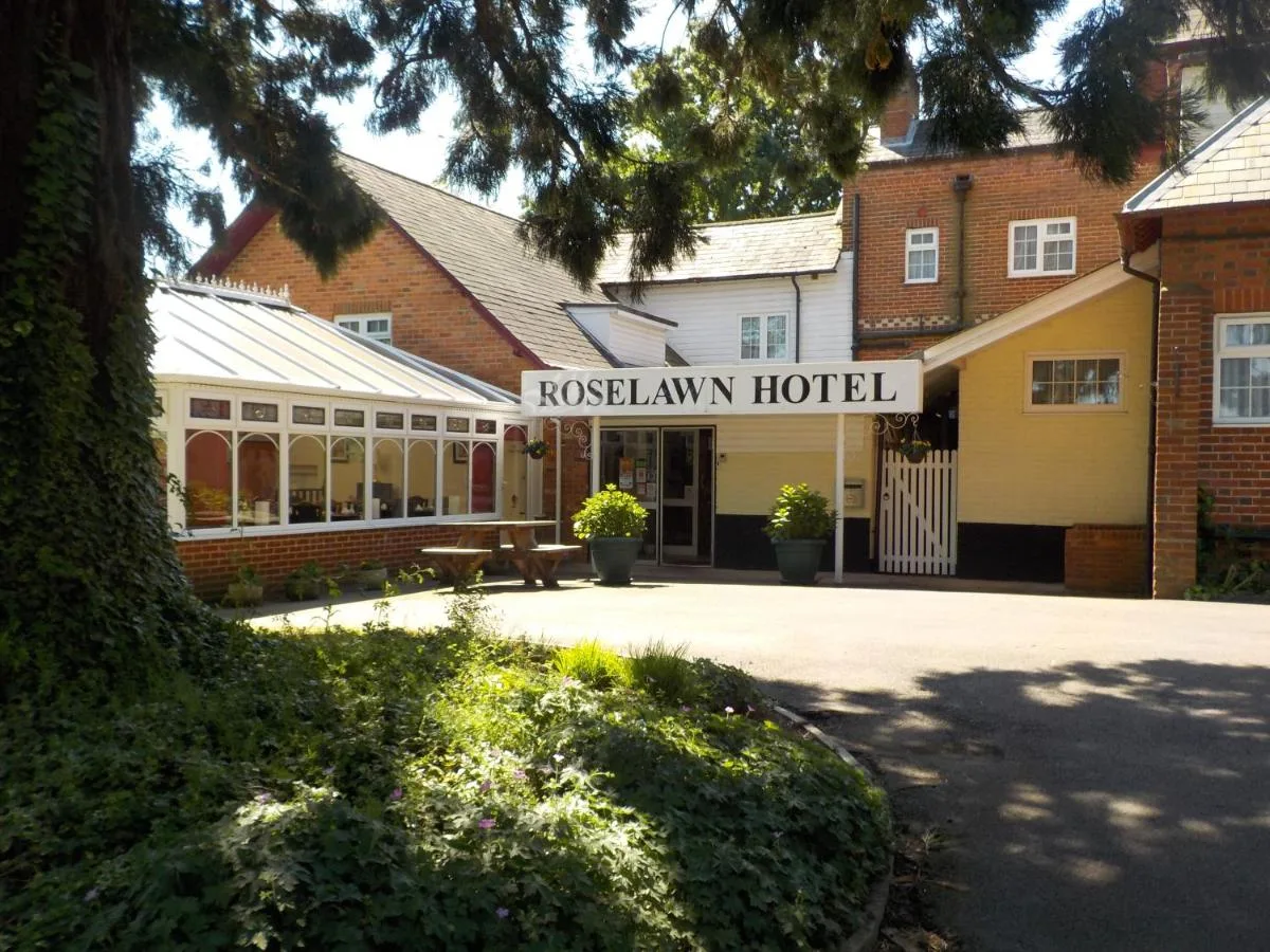Roselawn Hotel