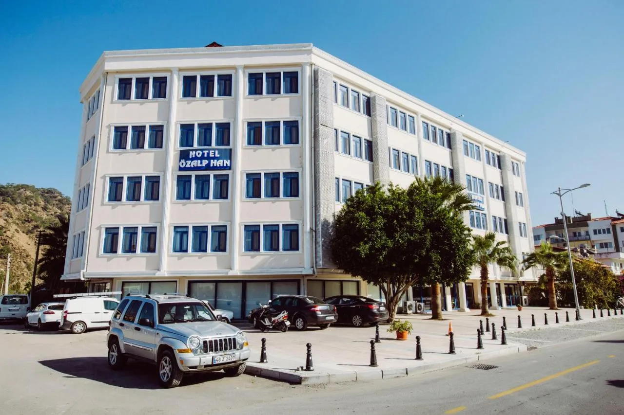 Ozalp Han Hotel