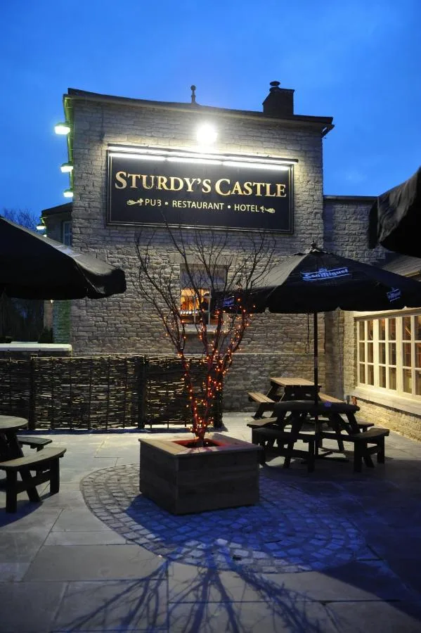 Sturdy`s Castle – Historic Coaching Inn near Blenheim Palace, Oxfordshire