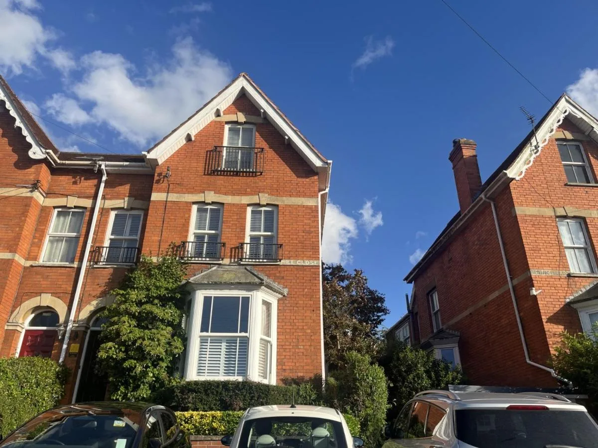 The Glastonbury Town House