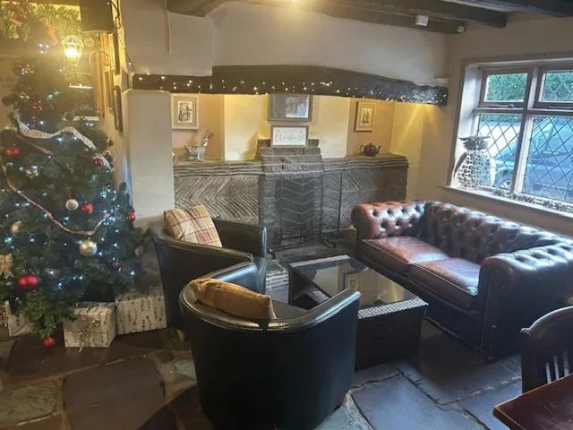 Chequers Country Inn
