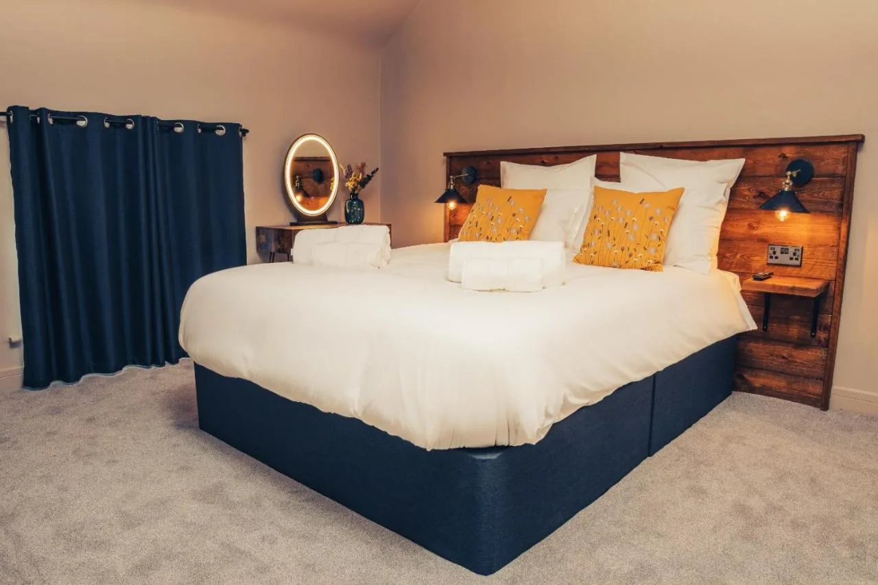 Lawton Street Rooms