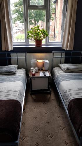 Twin Room with Shared Bathroom