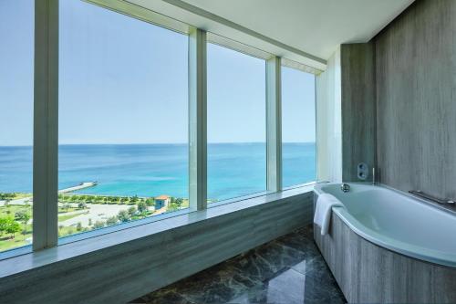 Sea View Deluxe King Room
