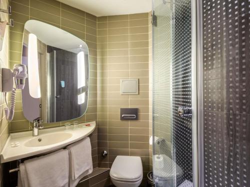 Standard Room With 2 Single Beds