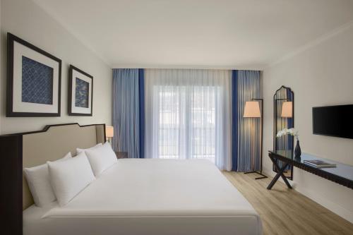 Star Havuzlu Villa (3 Yetişkin + 1 Çocuk)