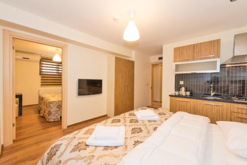 Family Room (4 Adults)