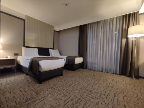 Standard Triple Room with Sea View
